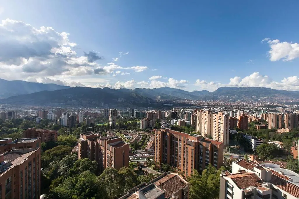 Gorgeous 2 Bedroom Apartment In El Poblado Medellín